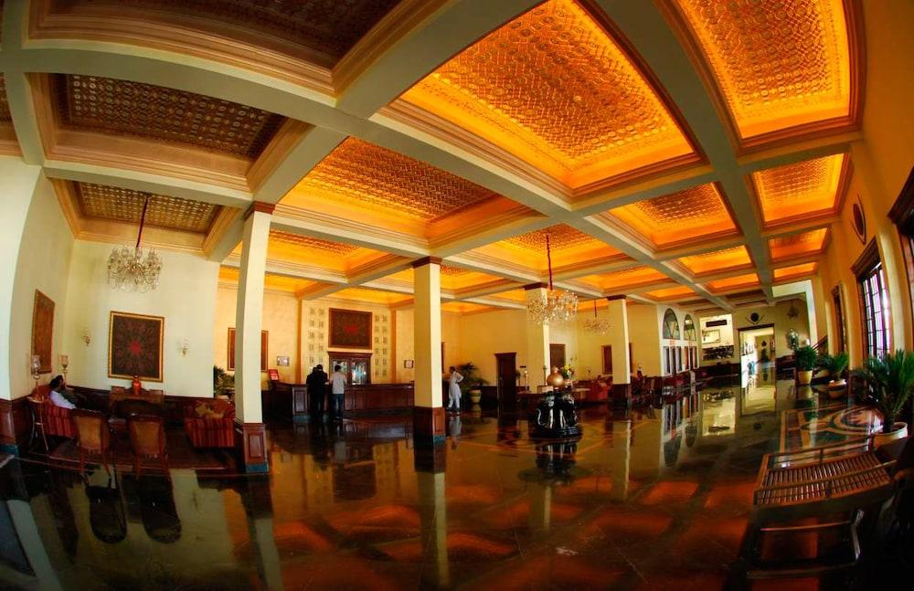 The Lalit Grand Palace Srinagar Srīnagar Exterior foto