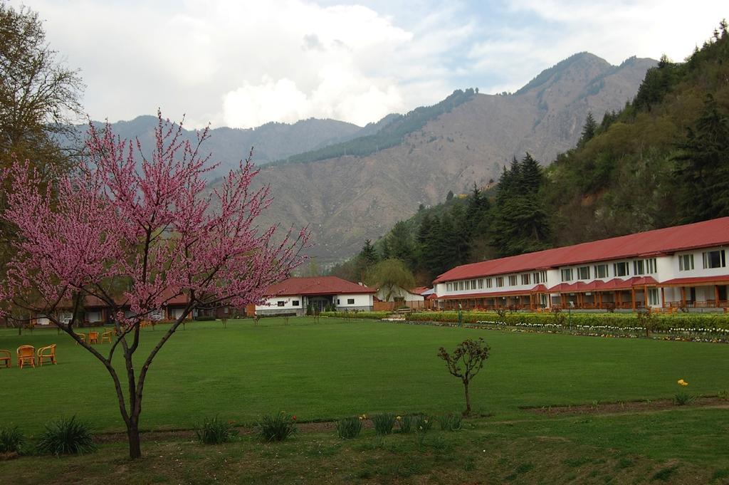 The Lalit Grand Palace Srinagar Srīnagar Exterior foto